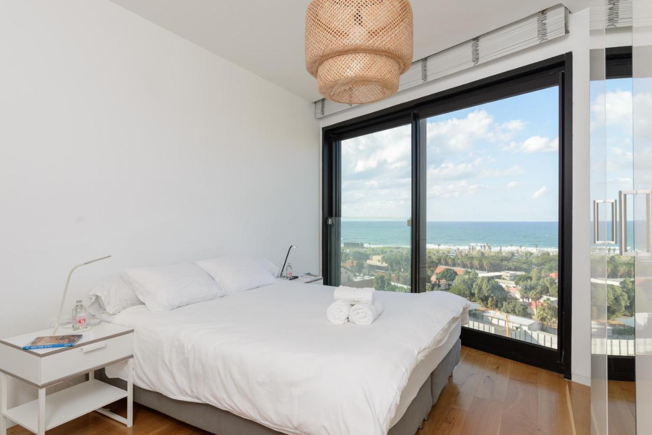 American Colony - Neve Tsedek - Sea View Stylish Duplex - Gym & Pool * Tel-Aviv